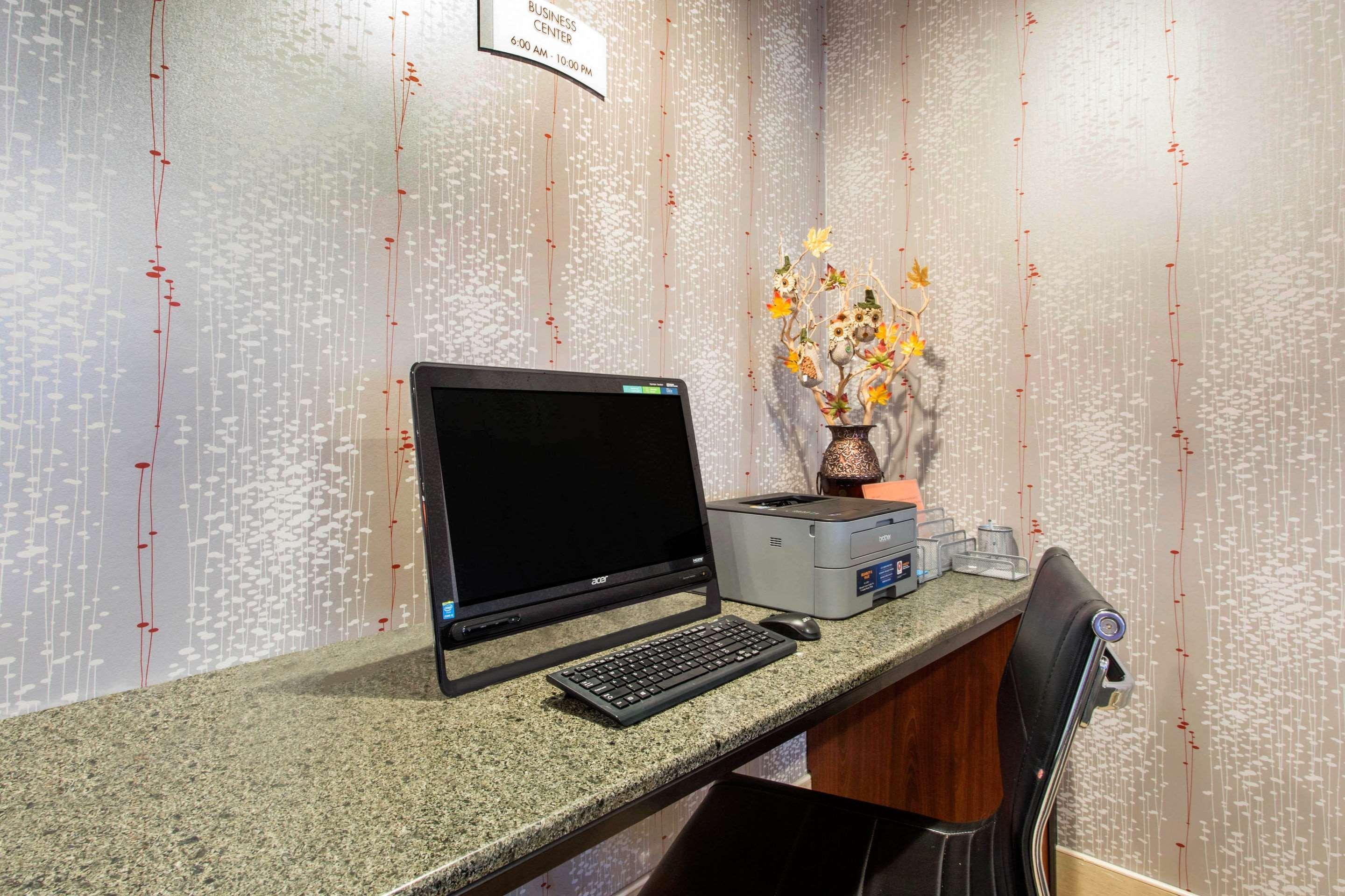 Quality Inn West Springfield Exterior foto